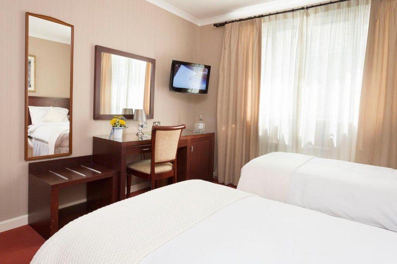 Hotel Savoy Saint Helier Jersey Екстериор снимка