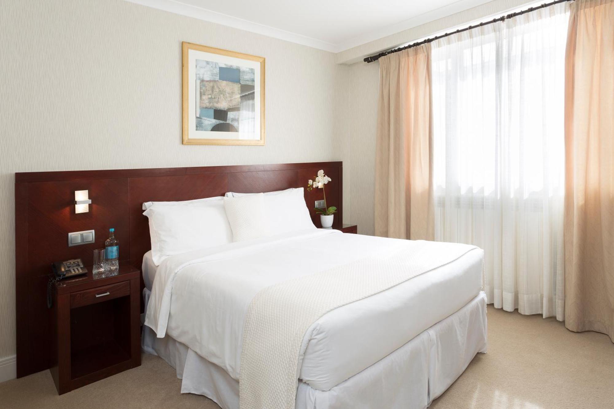 Hotel Savoy Saint Helier Jersey Екстериор снимка