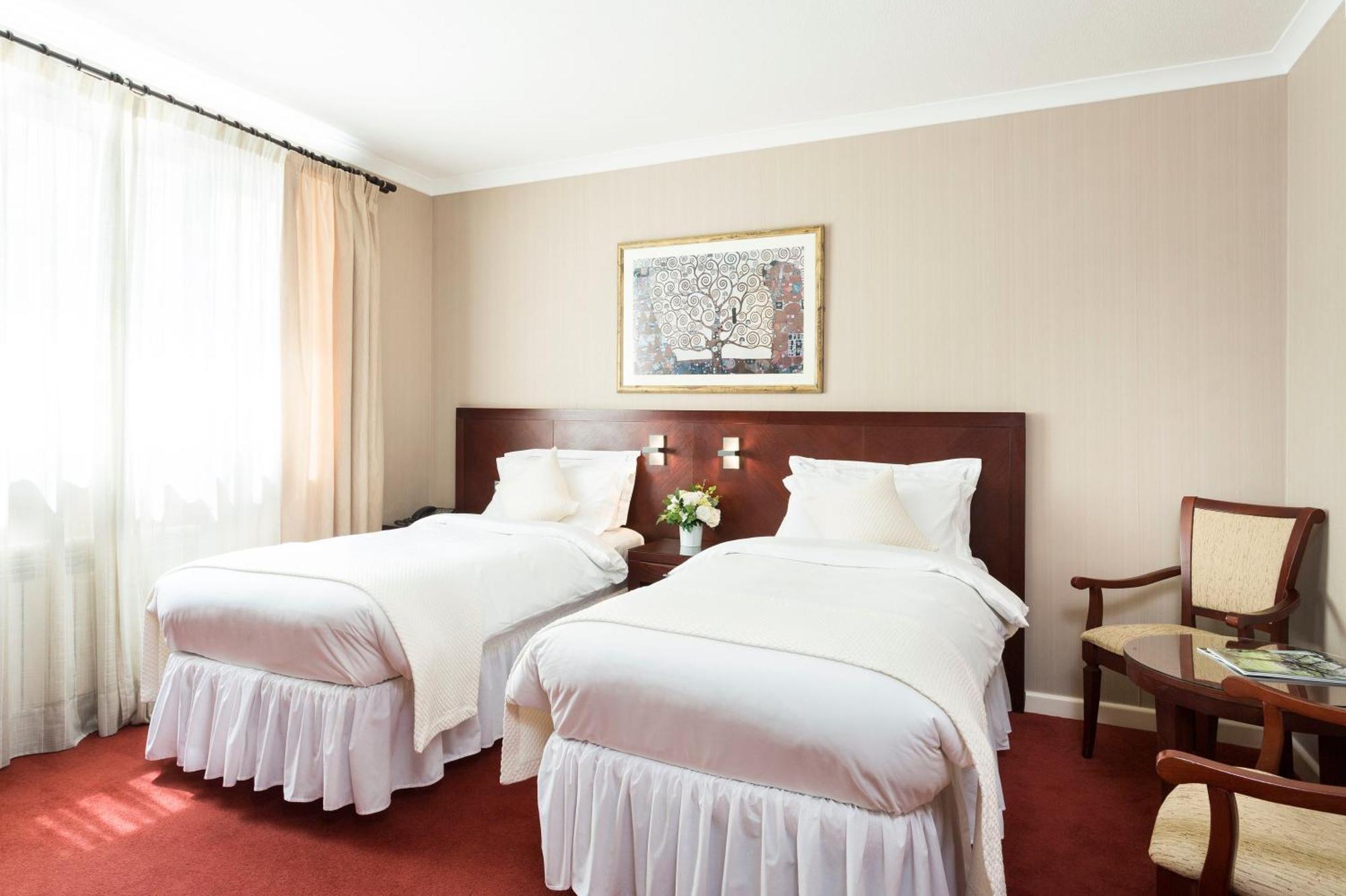 Hotel Savoy Saint Helier Jersey Екстериор снимка