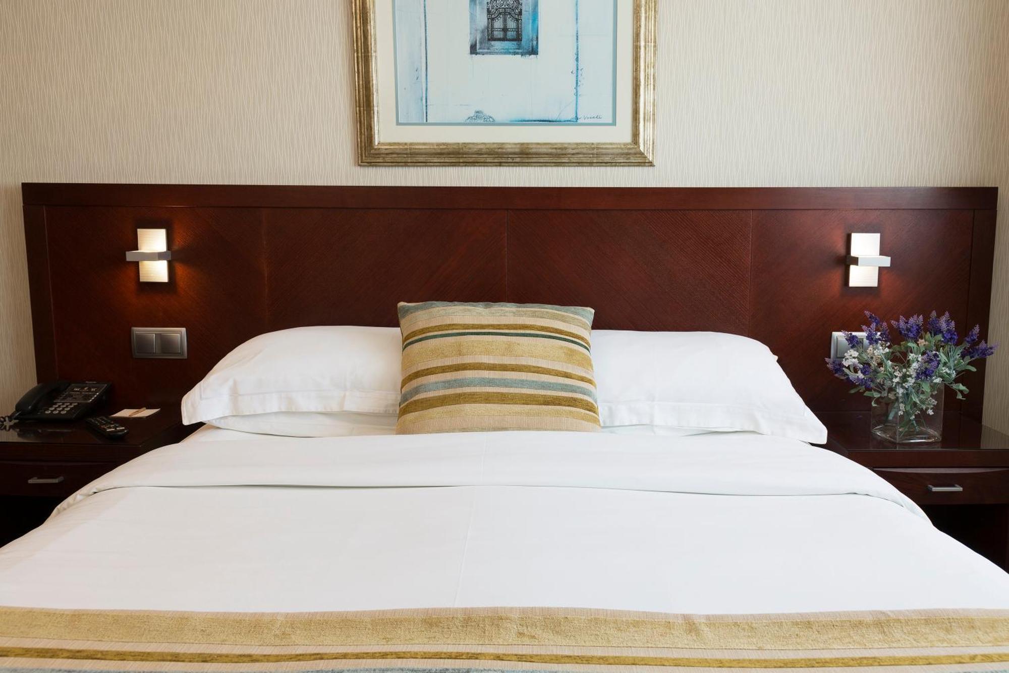 Hotel Savoy Saint Helier Jersey Екстериор снимка