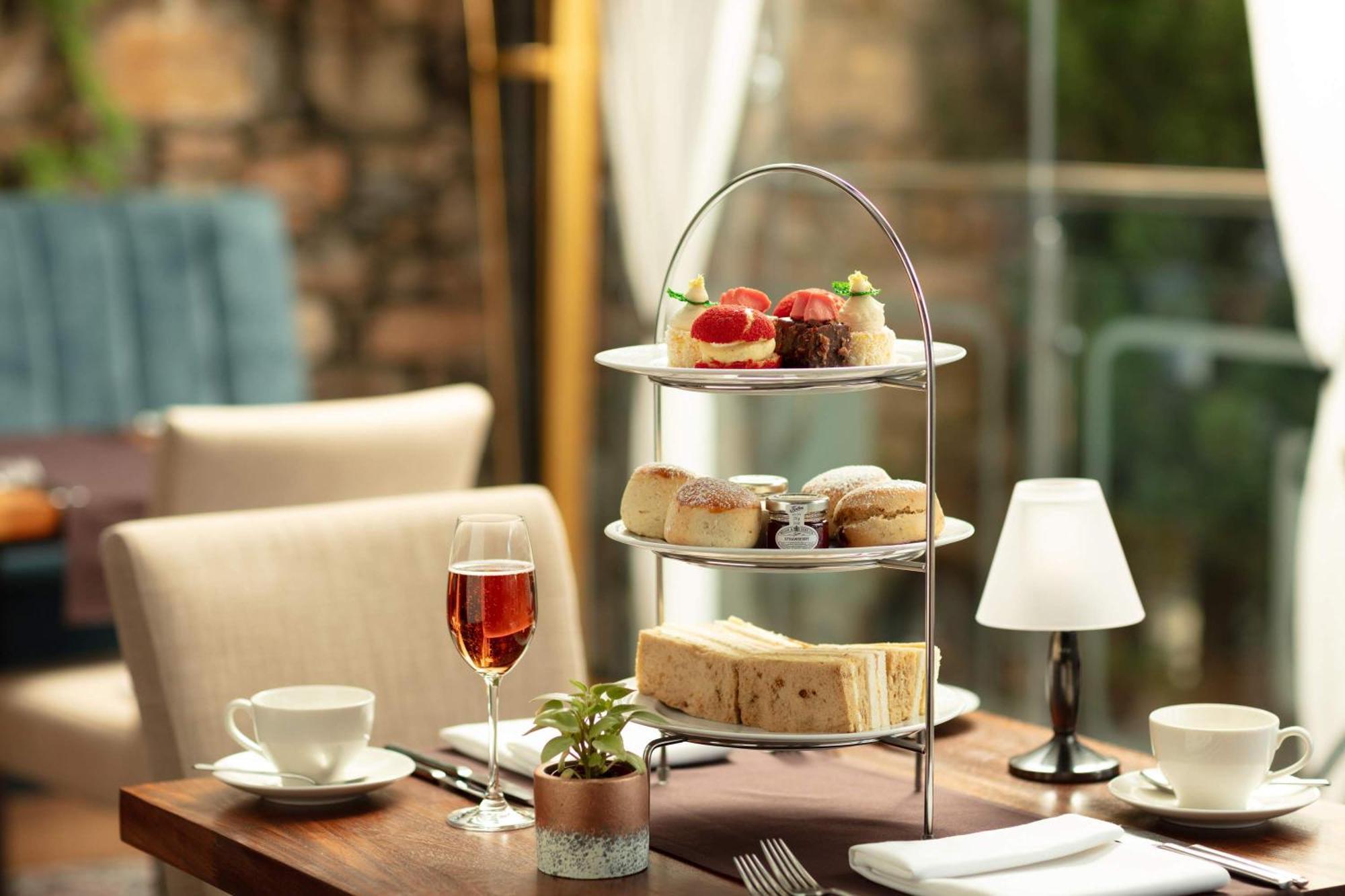 Hotel Savoy Saint Helier Jersey Екстериор снимка
