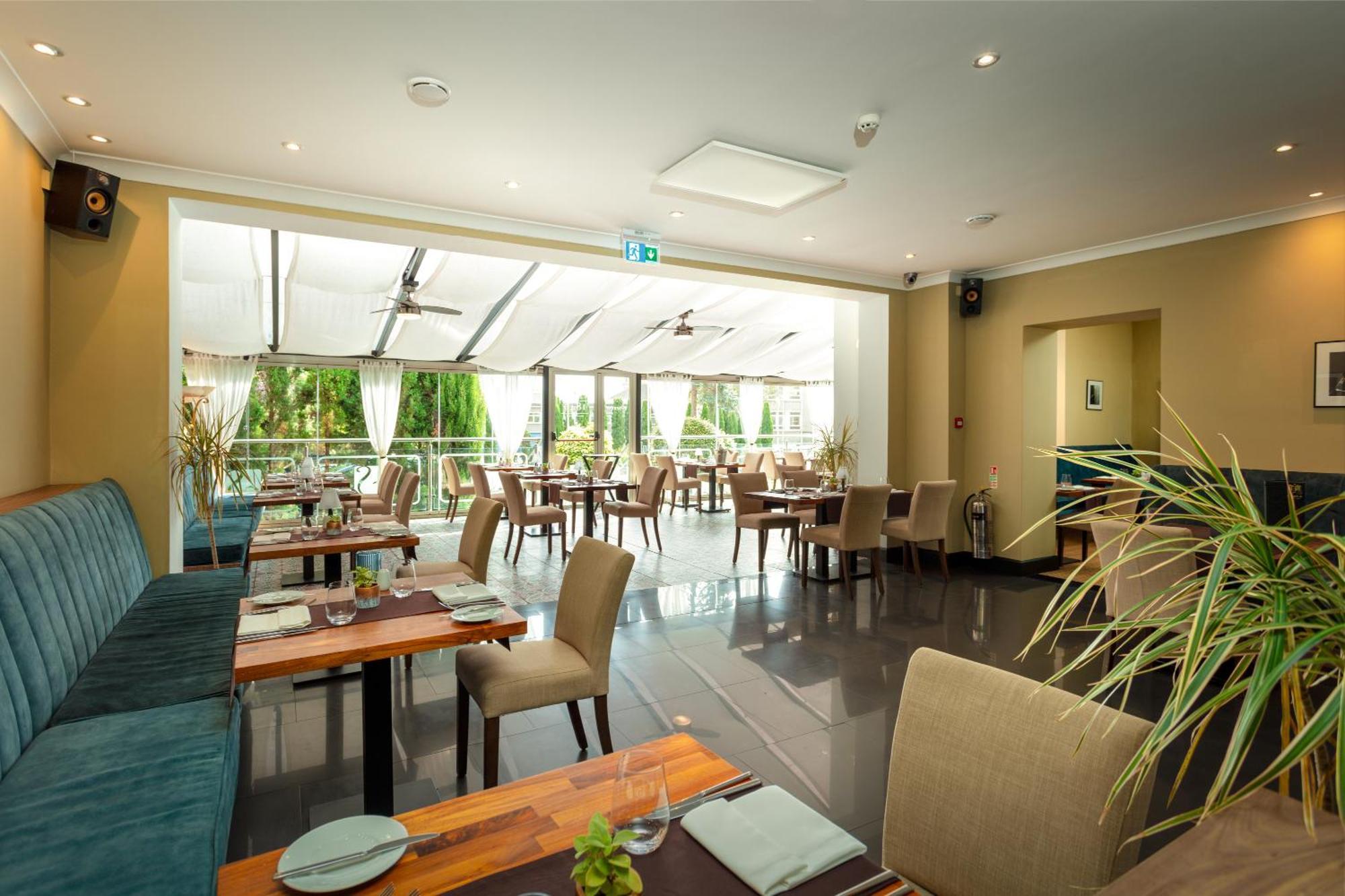 Hotel Savoy Saint Helier Jersey Екстериор снимка