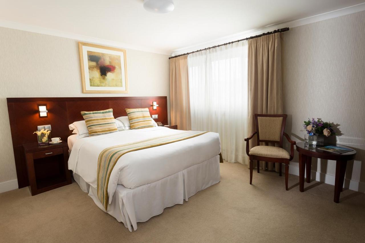 Hotel Savoy Saint Helier Jersey Екстериор снимка