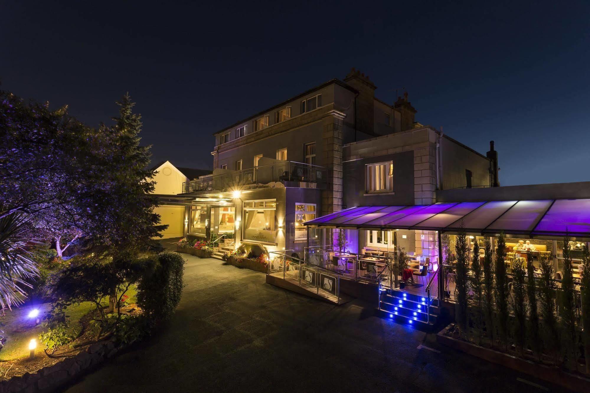 Hotel Savoy Saint Helier Jersey Екстериор снимка
