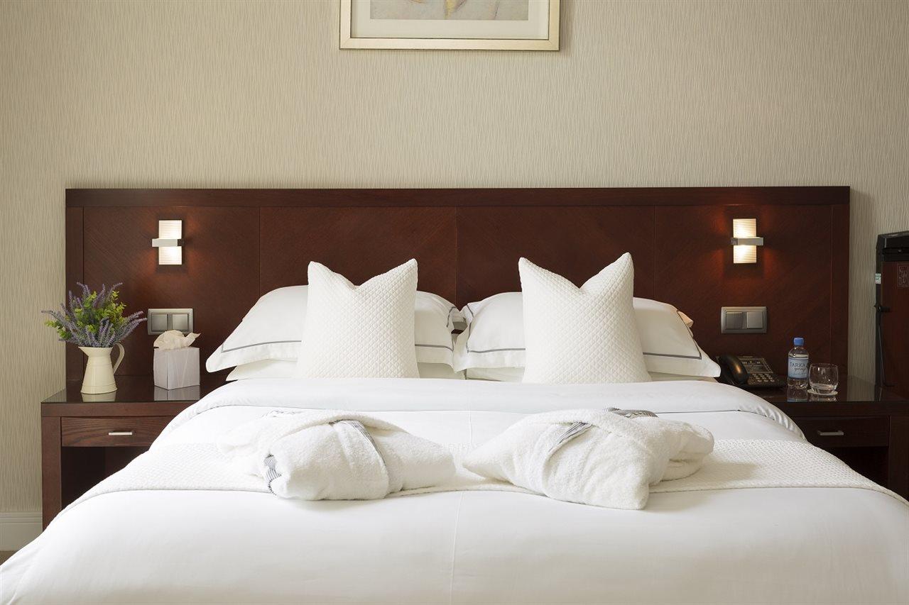 Hotel Savoy Saint Helier Jersey Екстериор снимка